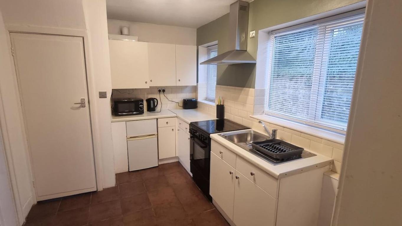 Flat In Nottingham Apartment Exterior photo